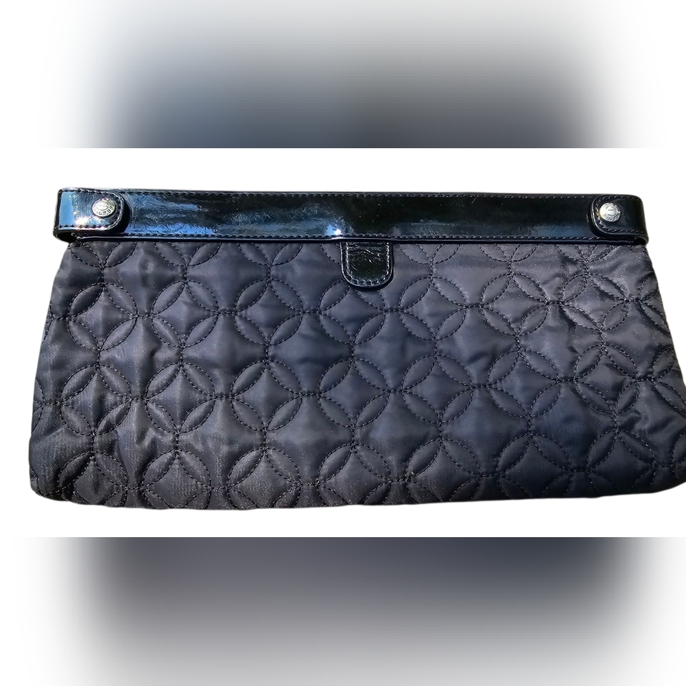 Vera Bradley Elegant Black Quilted Clutch Hinged Stays Open Pix In Natural Light - Picture 3 of 11
